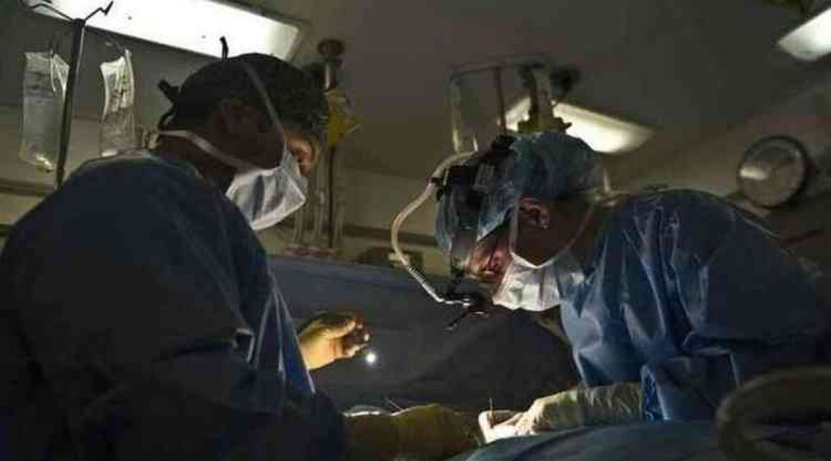 Cirurgia robótica para prótese de joelho: realidade próxima para mineiros